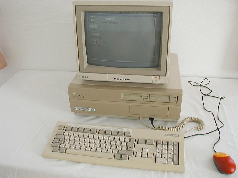 Amiga 2000 (1).jpg